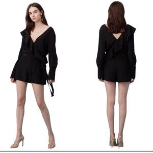 Diane von Furstenberg Asymmetric Ruffle Romper shorts Sz 12 Black Silk w/pockets